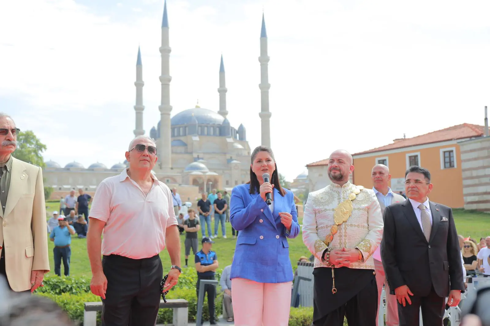 665 YILLIK EFSANE: KIRKPINAR YAĞLI GÜREŞLERİ’İNDE AĞA KARŞILAMA TÖRENİ GERÇEKLEŞTİRİLDİ galeri görseli